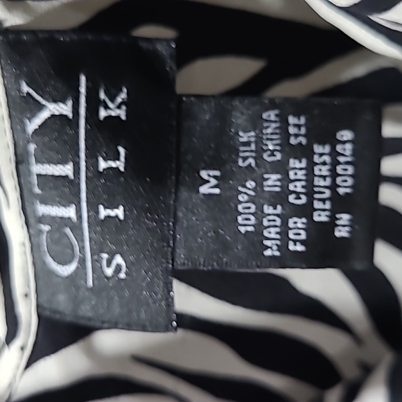 City Silk Zebra Print Button Up Shirt Blouse M - Picture 5 of 8